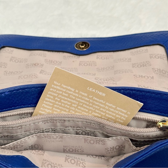 Leather Bag w/ Adjustable Gold Chain Strap - Picture 11 of 16